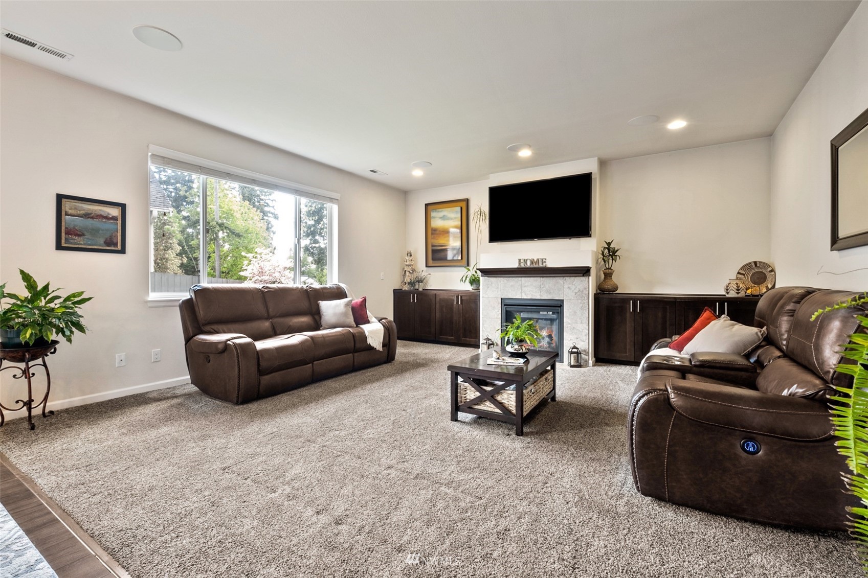 3635 Northeast 6th Street Renton, WA 98056 - Photo 10 of 31 Gallery Image 10