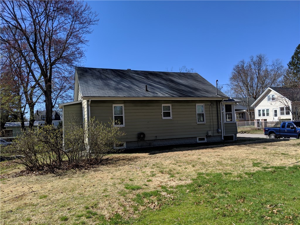 254 Holmes Road Warwick, RI 02888 - Photo 7 of 8 Gallery Image 7