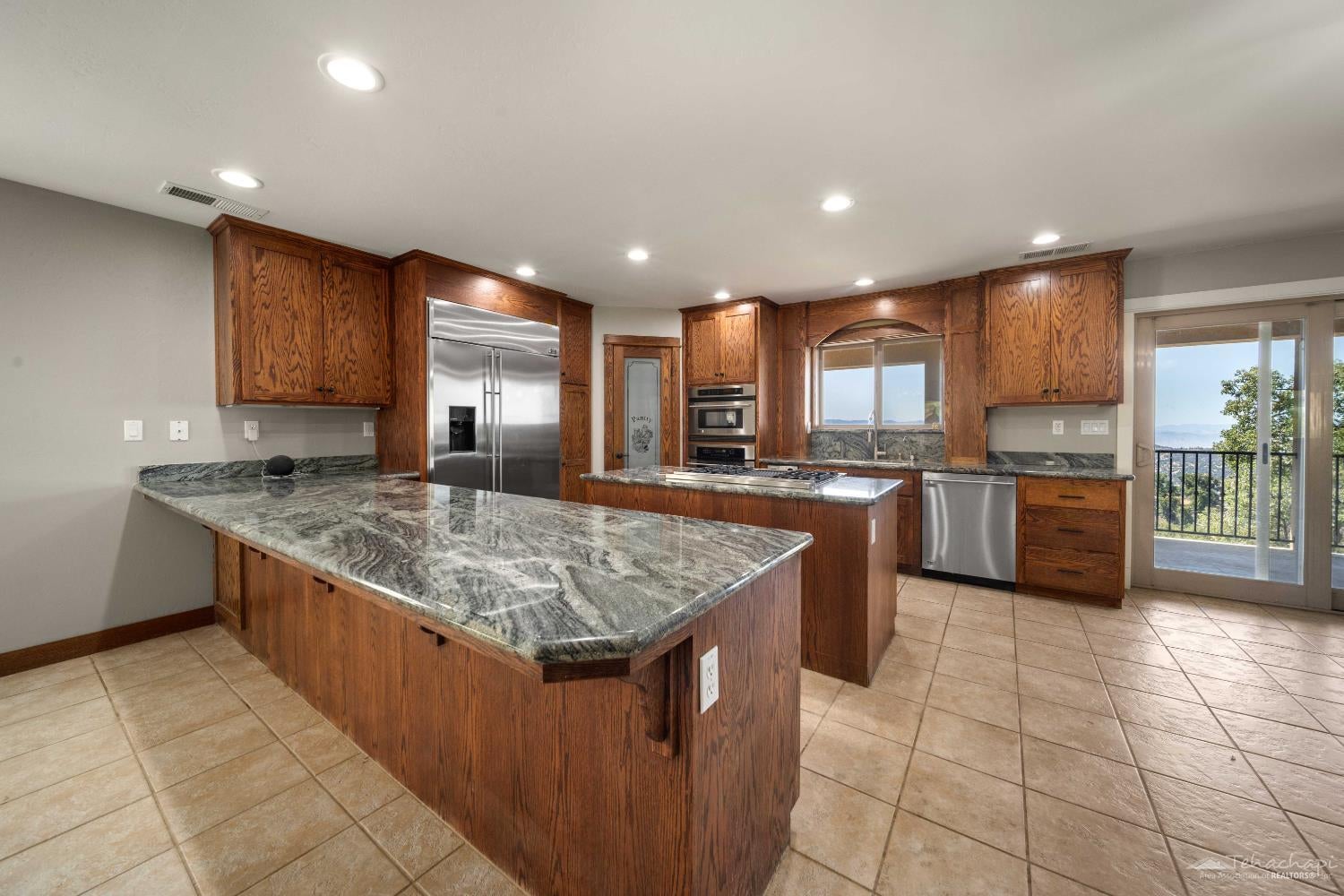 29600 Goldspike Road Tehachapi, CA 93561 - Photo 11 of 49 Gallery Image 11