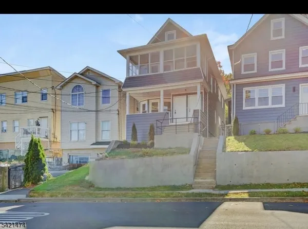 $2,650 | 183 Summer Street, Passaic, NJ 07055