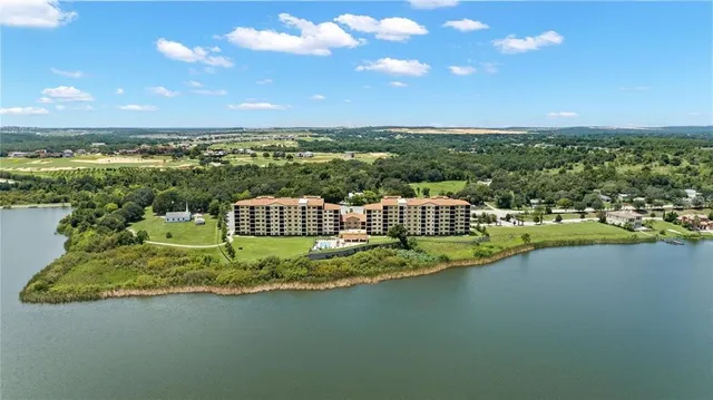 $380,000 | 16300 County Road 455, Unit 704, Montverde, FL 34756