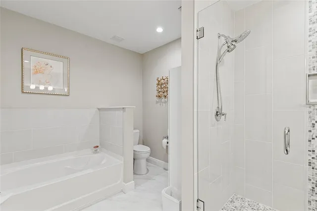 $380,000 | 16300 County Road 455, Unit 704, Montverde, FL 34756