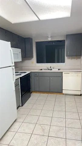 $1,635 | 6332 Newtown Circle, Unit 32B5, Tampa, FL 33615