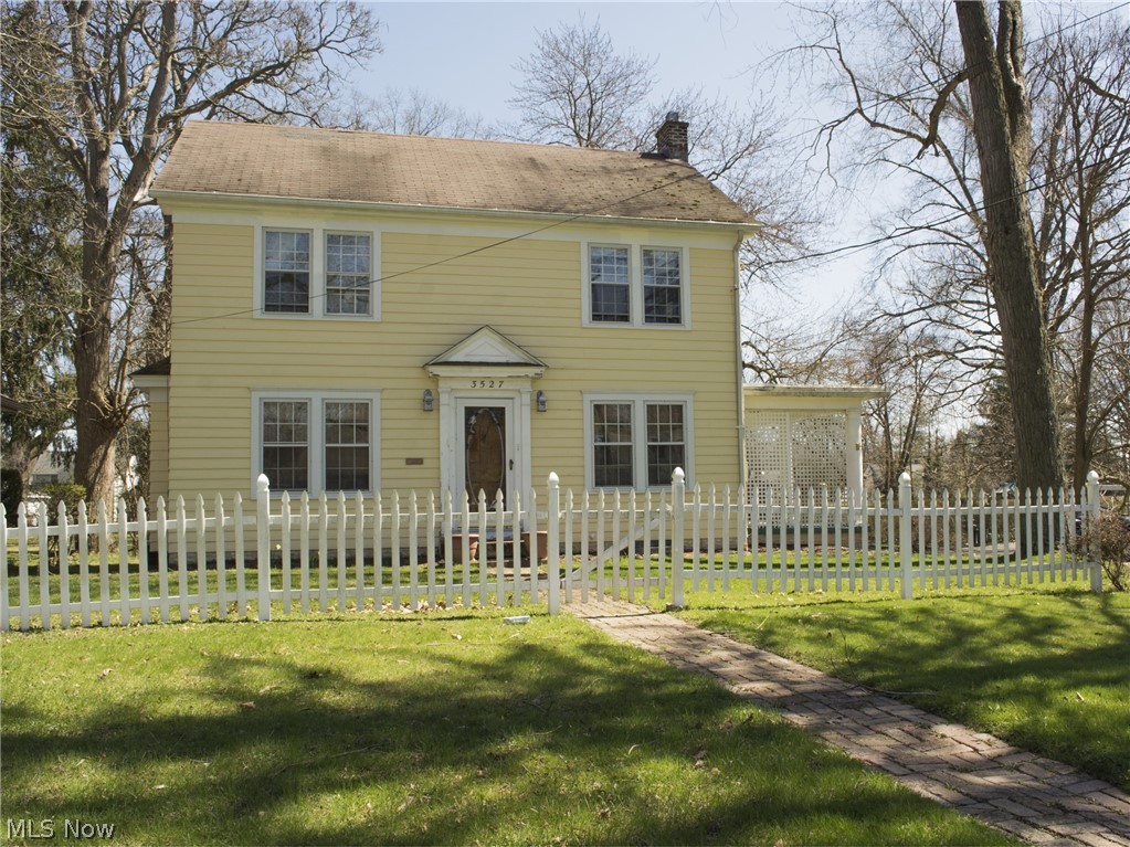 3527 Hopkins Road Youngstown, OH 44511 - Photo 2 of 22 Gallery Image 2