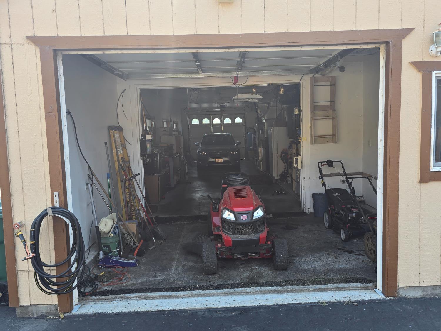 4204 Highway 263 Yreka, CA 96097 - Photo 38 of 66 a view of a entryway door of the house