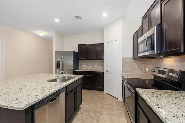 $2,100 | 837 Hillrose Drive, Leander, TX 78641