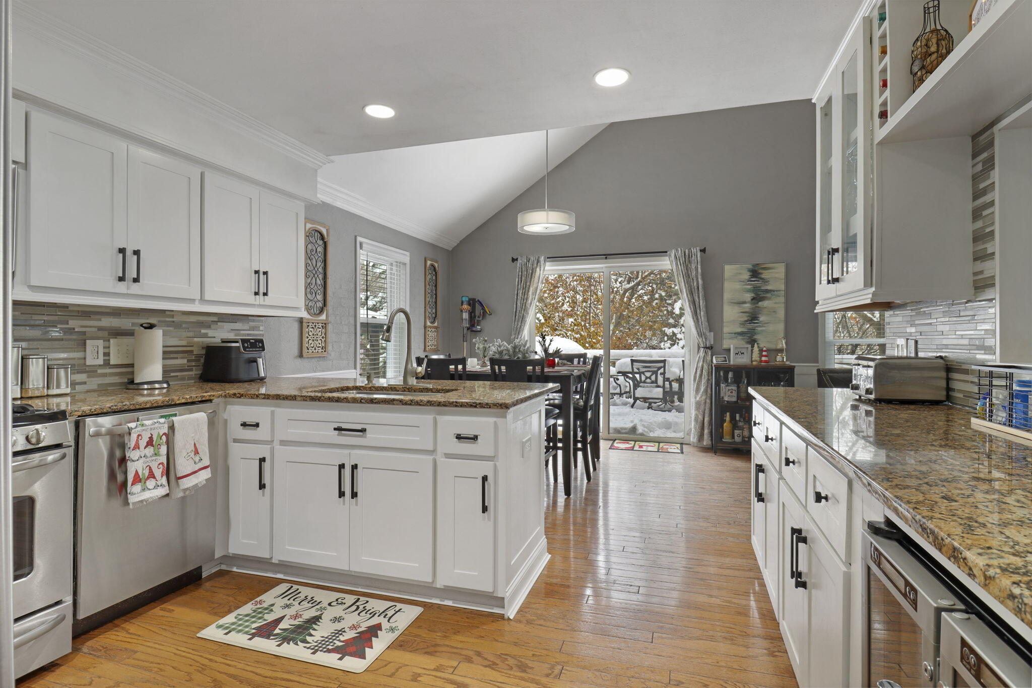 7631 46th Avenue Pleasant Prairie, WI 53142 - Photo 11 of 33 11-web-or-mls-7631 46th Ave, Kenosha, WI