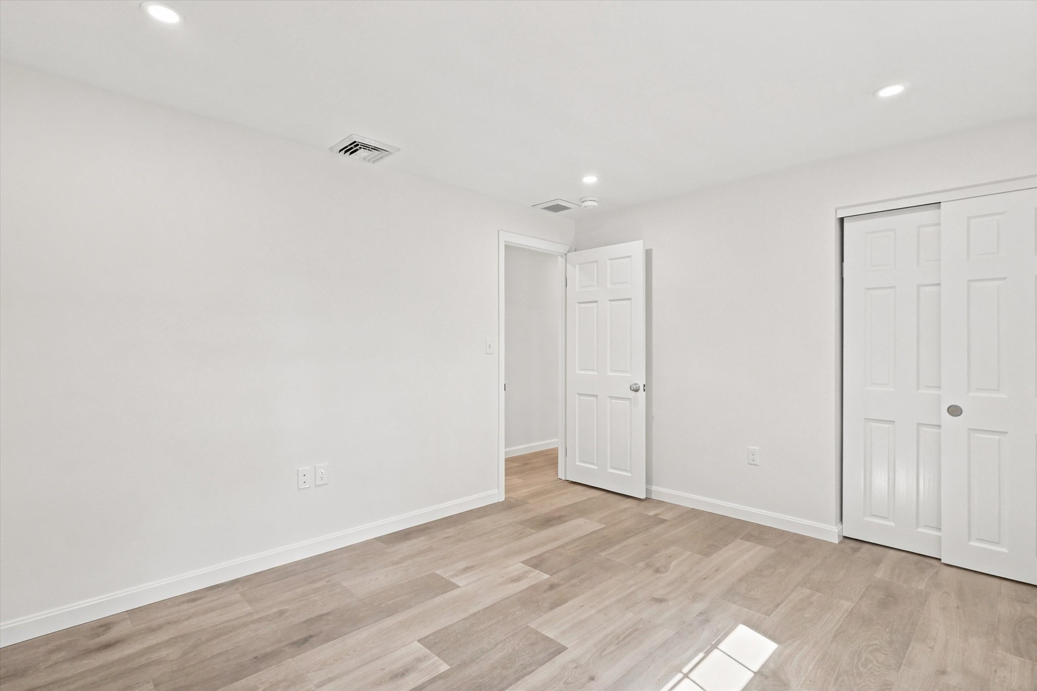 15 Eaton Road West Framingham, MA 01701 - Photo 23 of 41 Gallery Image 23