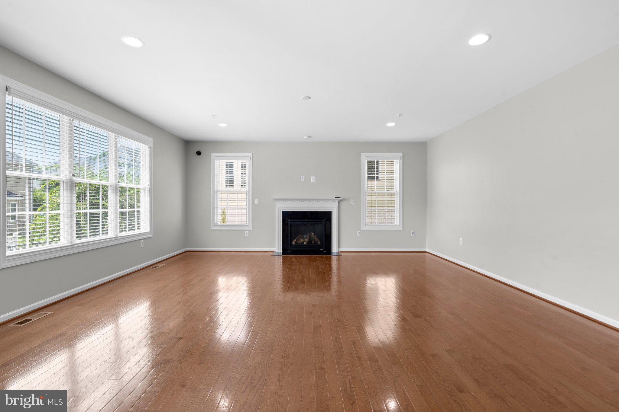 13221 Moonlight Trail Drive Silver Spring, MD 20906 - Photo 16 of 55 Family Room