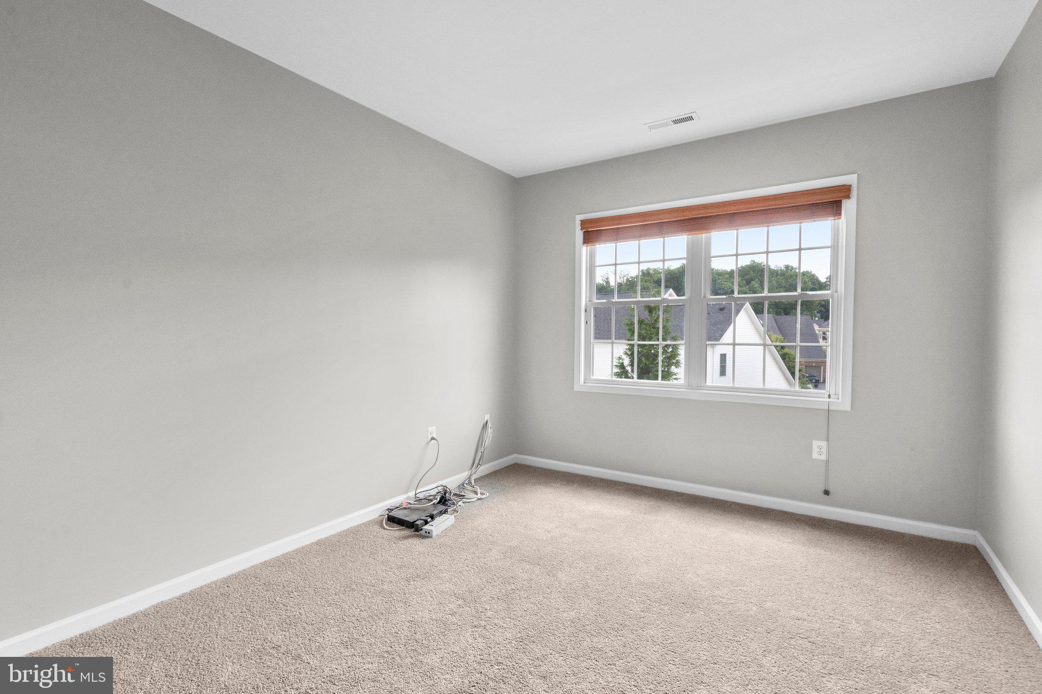 13221 Moonlight Trail Drive Silver Spring, MD 20906 - Photo 28 of 55 Primary Sitting Room