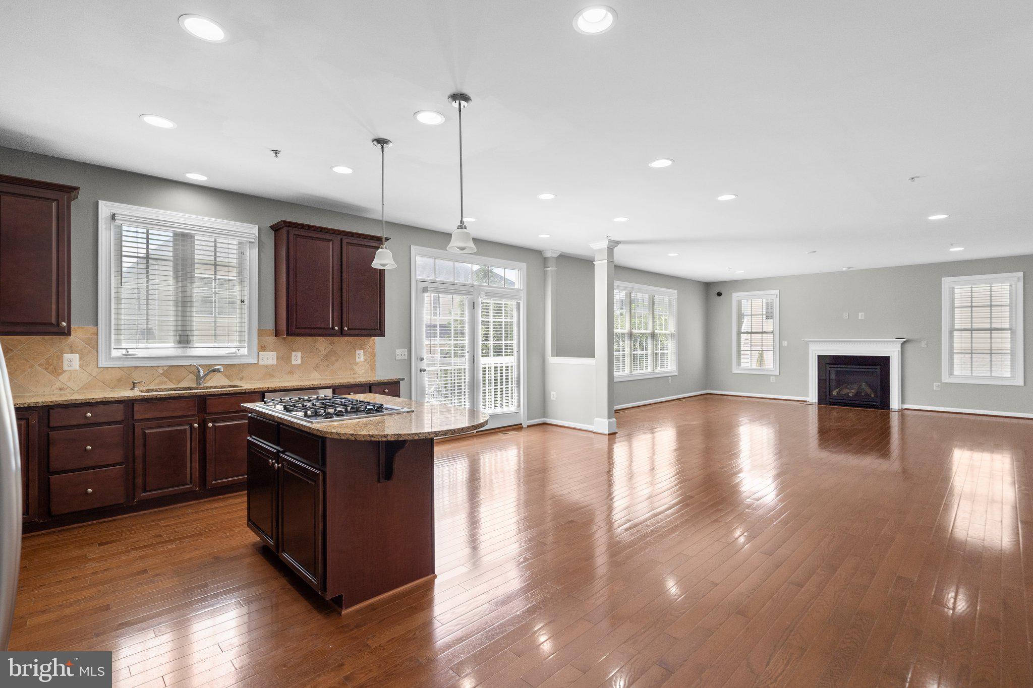 13221 Moonlight Trail Drive Silver Spring, MD 20906 - Photo 9 of 55 Kitchen/Family Room