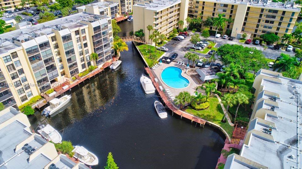 9 Royal Palm Way, Unit 6030 Boca Raton, FL 33432 - Photo 12 of 17 a view of outdoor seating