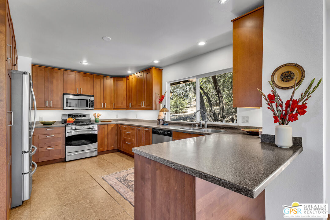 52732 Pine Cove Road Idyllwild, CA 92549 - Photo 25 of 67