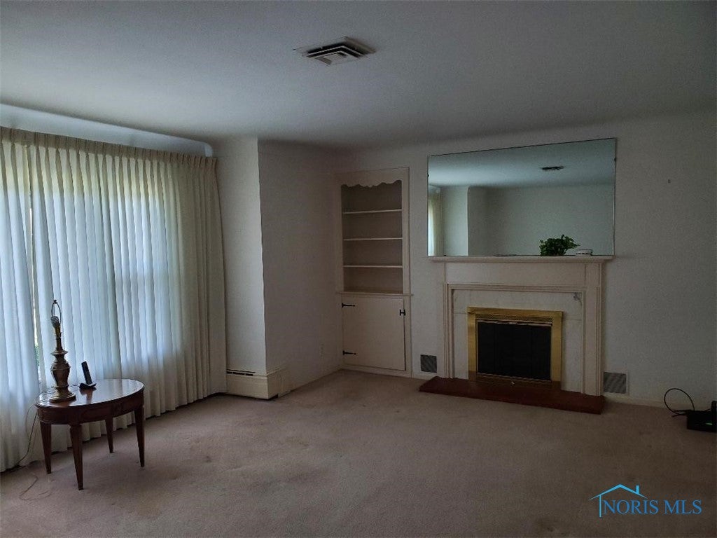 3011 Evergreen Road Toledo, OH 43606 - Photo 2 of 8 Gallery Image 2