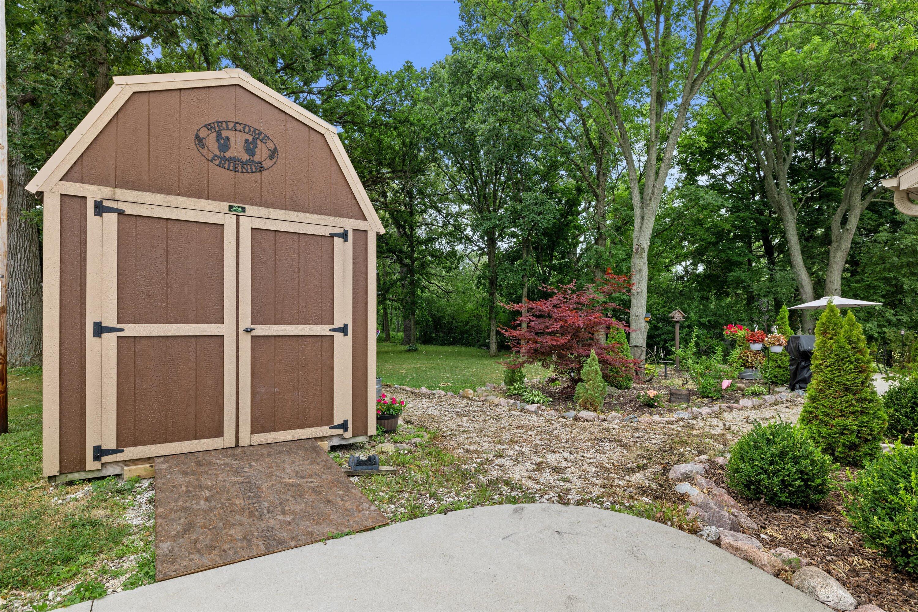 9209 Gittings Road Mount Pleasant, WI 53406 - Photo 10 of 43 15-20-F67A0830