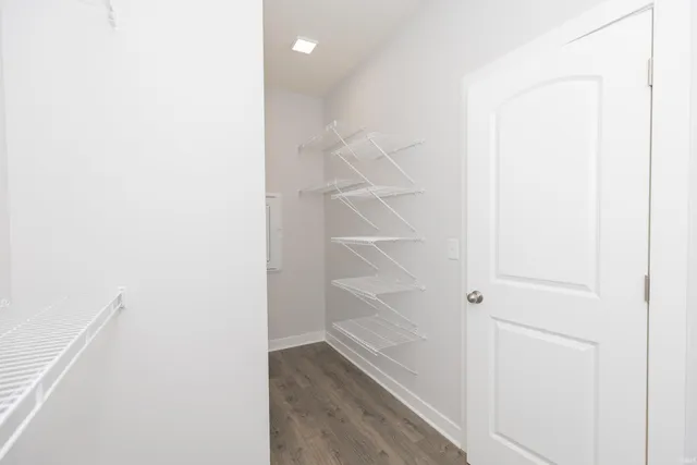 $360,800 | 2810 Willow Creek Drive, Evansville, IN 47712