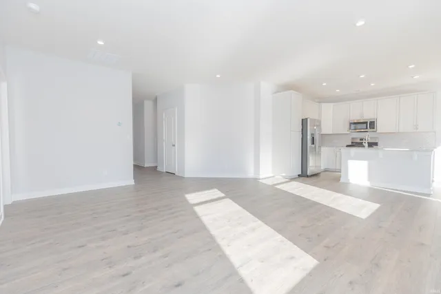 $360,800 | 2810 Willow Creek Drive, Evansville, IN 47712