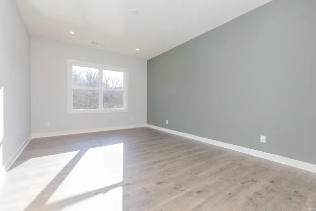 $360,800 | 2810 Willow Creek Drive, Evansville, IN 47712