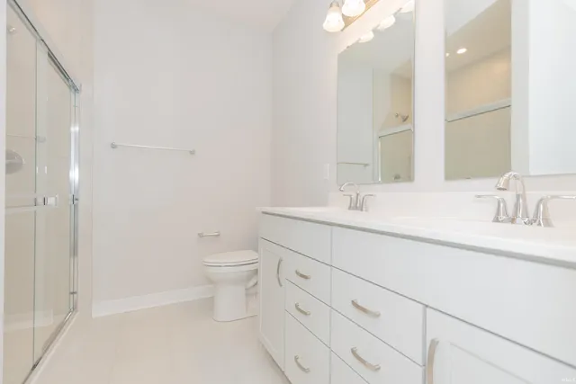 $360,800 | 2810 Willow Creek Drive, Evansville, IN 47712