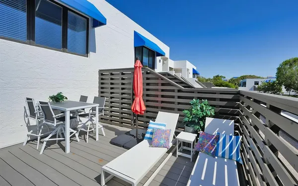 a view of deck with patio