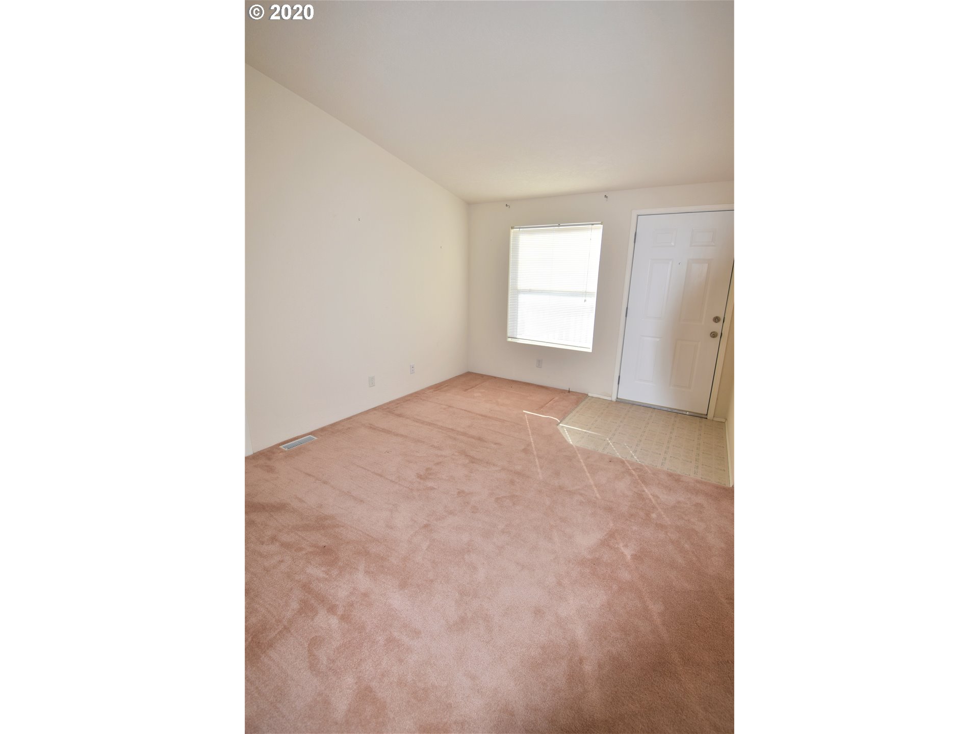 620 Northwest 4th Street Dufur, OR 97021 - Photo 11 of 31 Gallery Image 11