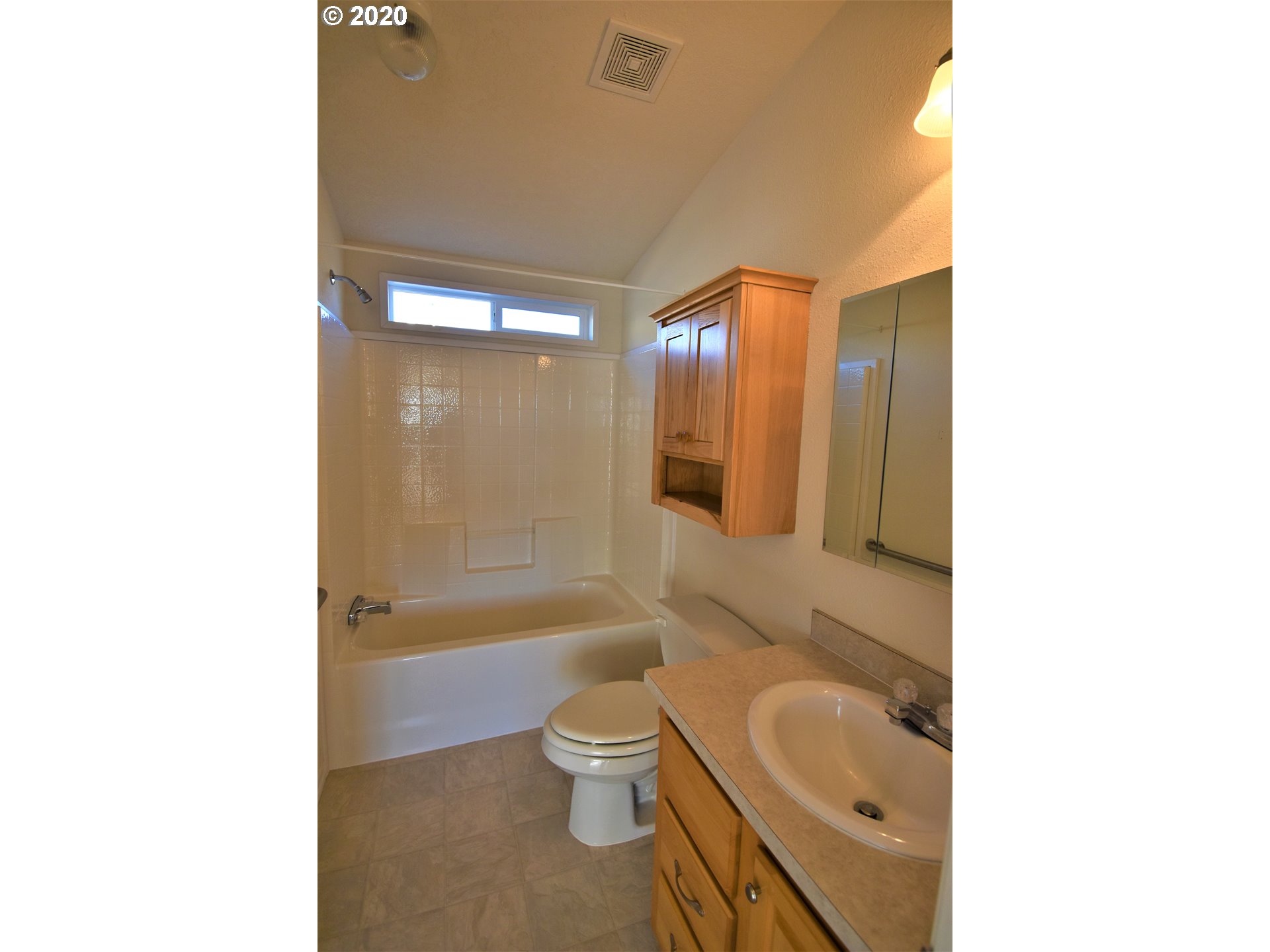 620 Northwest 4th Street Dufur, OR 97021 - Photo 13 of 31 Gallery Image 13