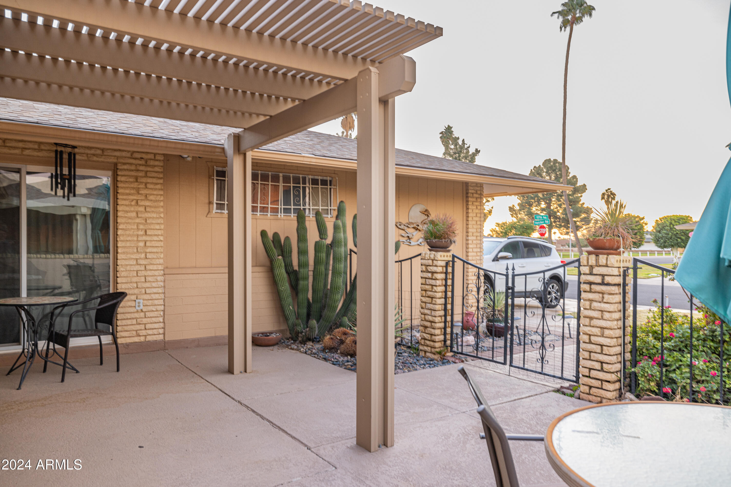 10702 West Hatcher Road Sun City, AZ 85351 - Photo 4 of 8 6Q5A7043