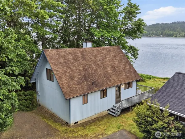 $525,000 | 2570 Highway 302, Belfair, WA 98528
