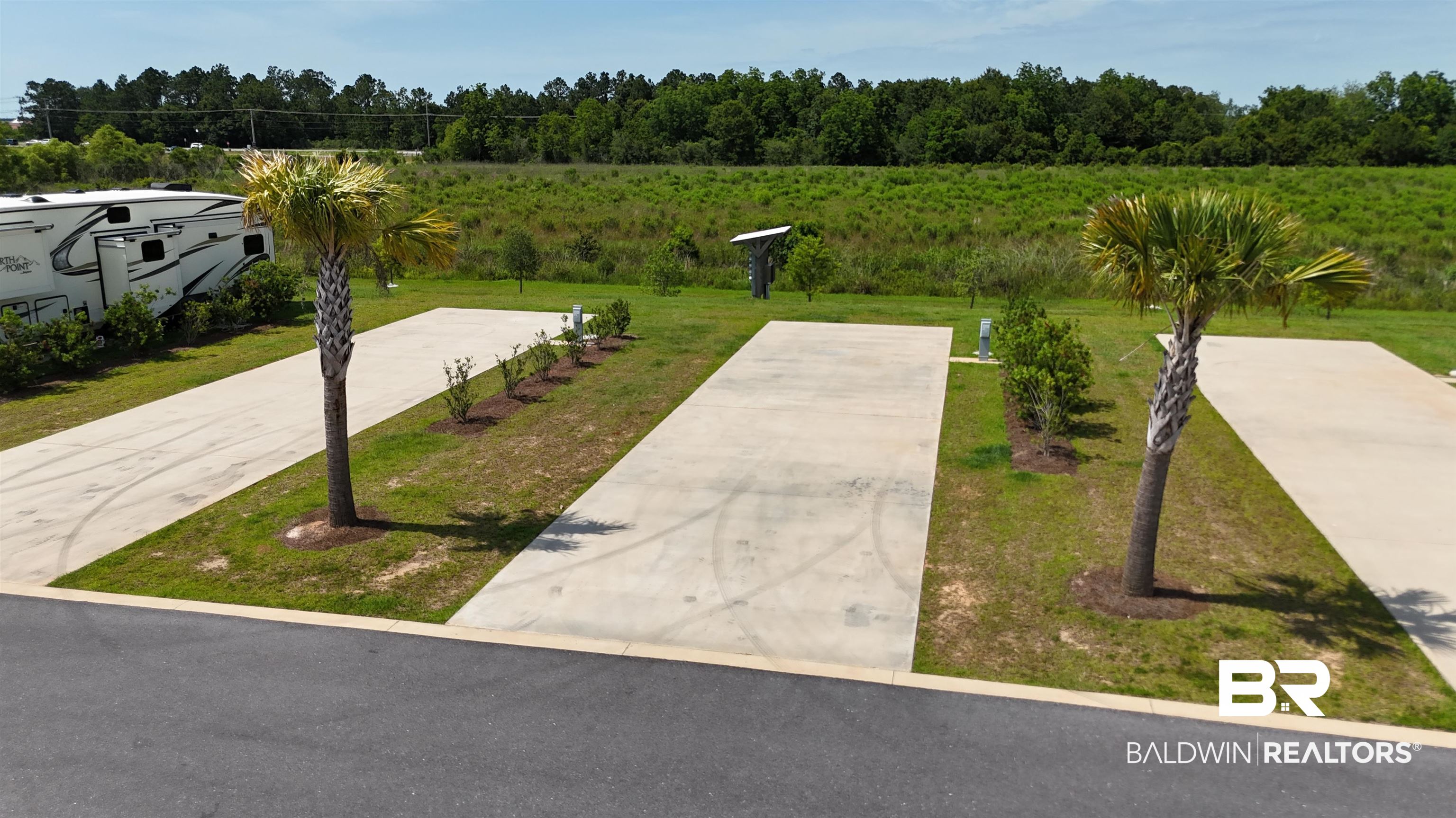 713 Vacation Circle Foley, AL 36535 - Photo 2 of 22
