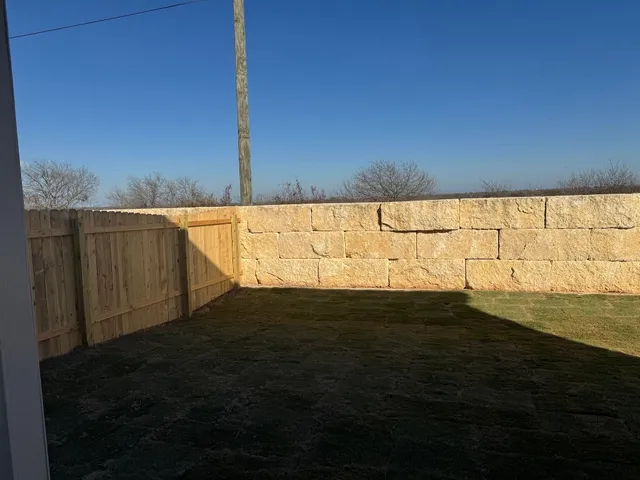 $384,990 | 408 Quail Convey Drive, Jarrell, TX 76537