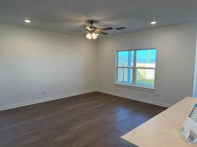 $384,990 | 408 Quail Convey Drive, Jarrell, TX 76537