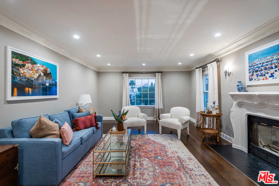 1307 South Rimpau Boulevard Los Angeles, CA 90019 - Photo 47 of 54