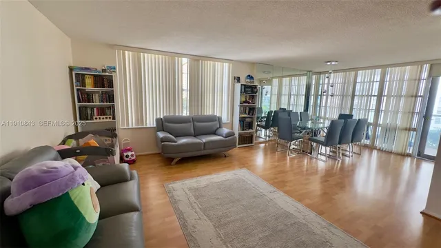 $3,350 | 230 174th Street, Unit 612, Sunny Isles Beach, FL 33160