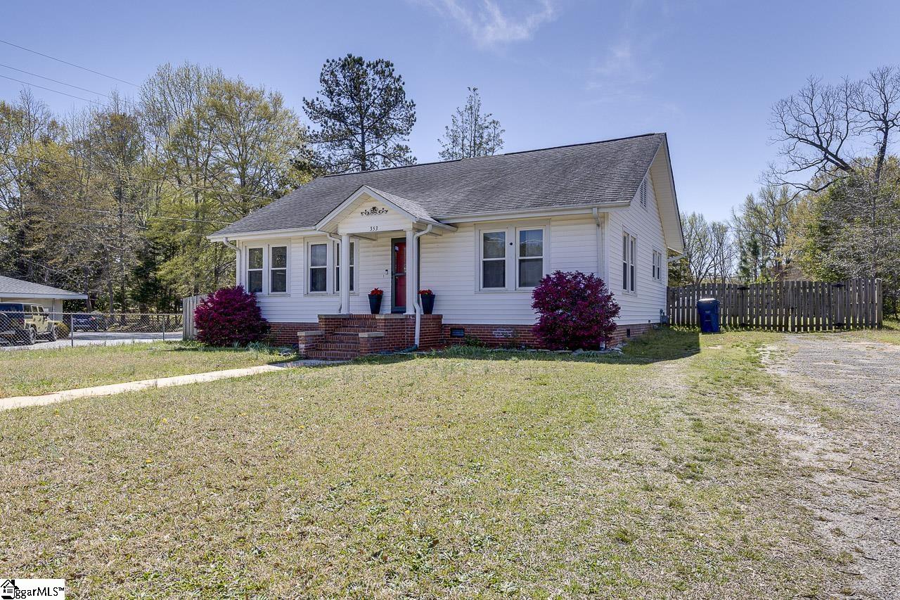 353 State Rd S-42-50 Woodruff, SC 29388 - Photo 11 of 31