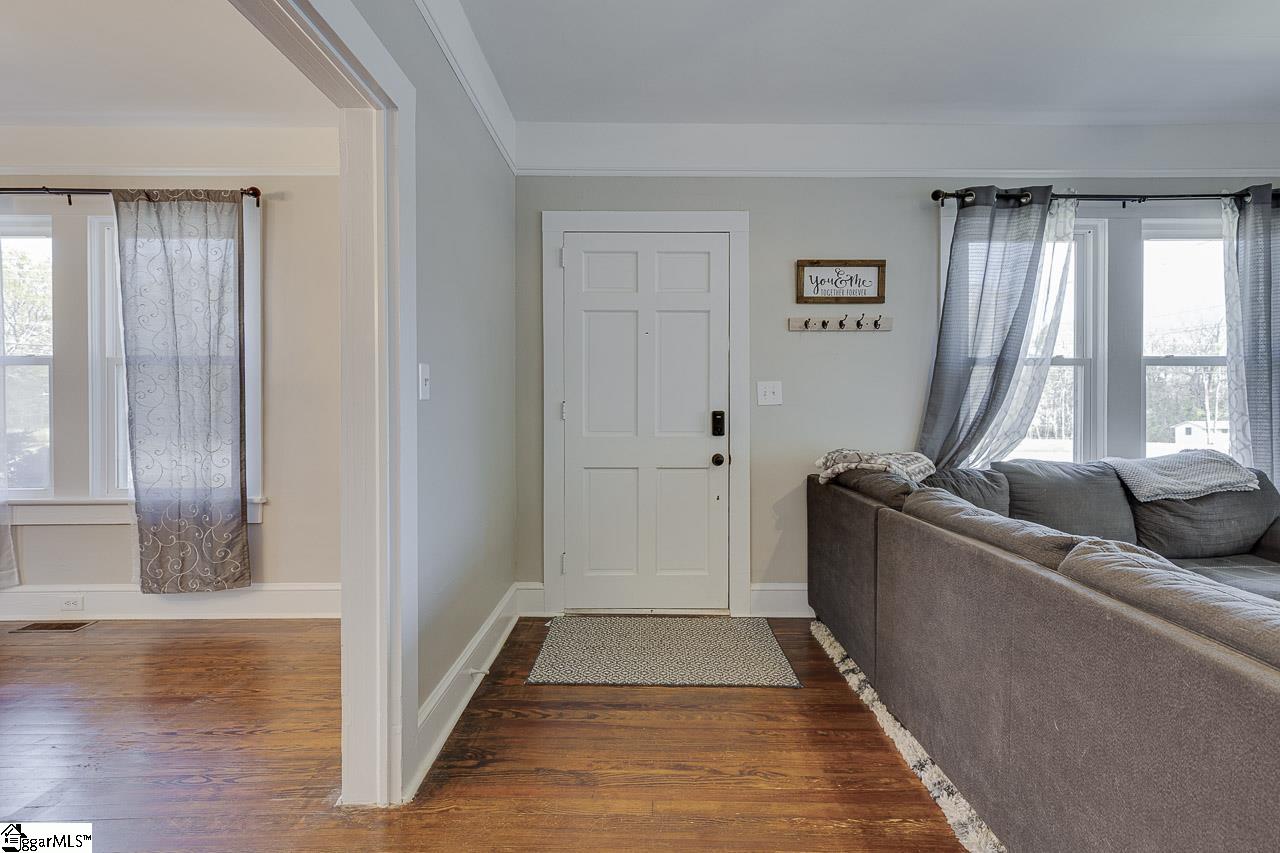 353 State Rd S-42-50 Woodruff, SC 29388 - Photo 14 of 31