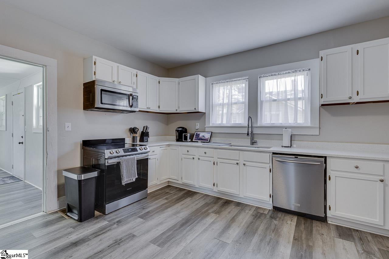 353 State Rd S-42-50 Woodruff, SC 29388 - Photo 16 of 31