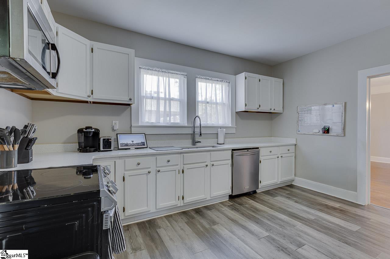 353 State Rd S-42-50 Woodruff, SC 29388 - Photo 17 of 31