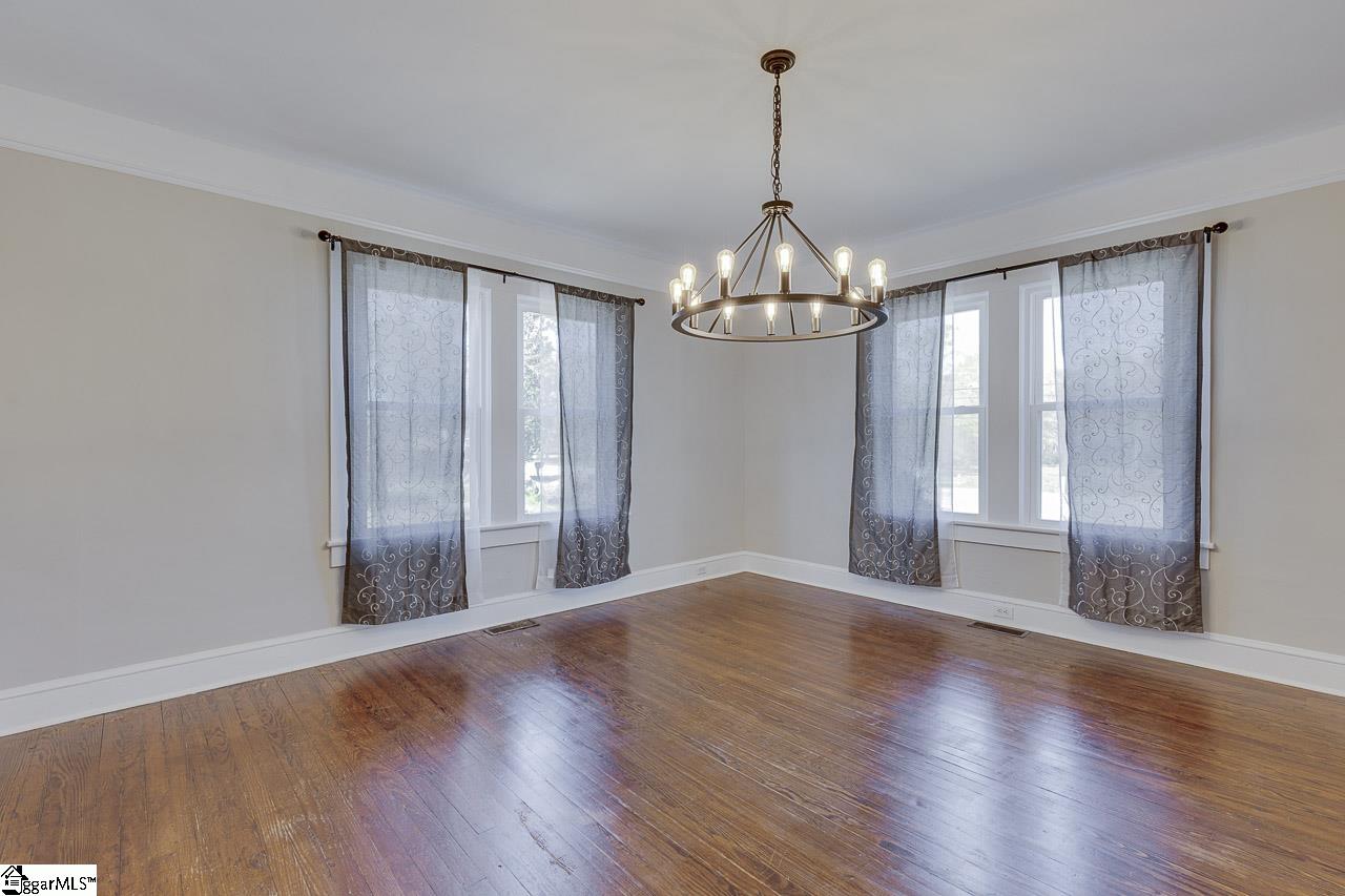 353 State Rd S-42-50 Woodruff, SC 29388 - Photo 5 of 31