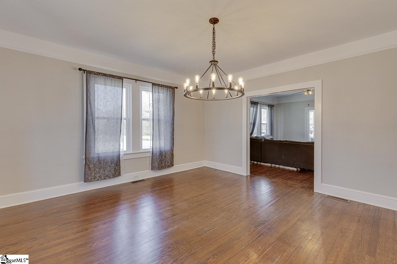 353 State Rd S-42-50 Woodruff, SC 29388 - Photo 7 of 31