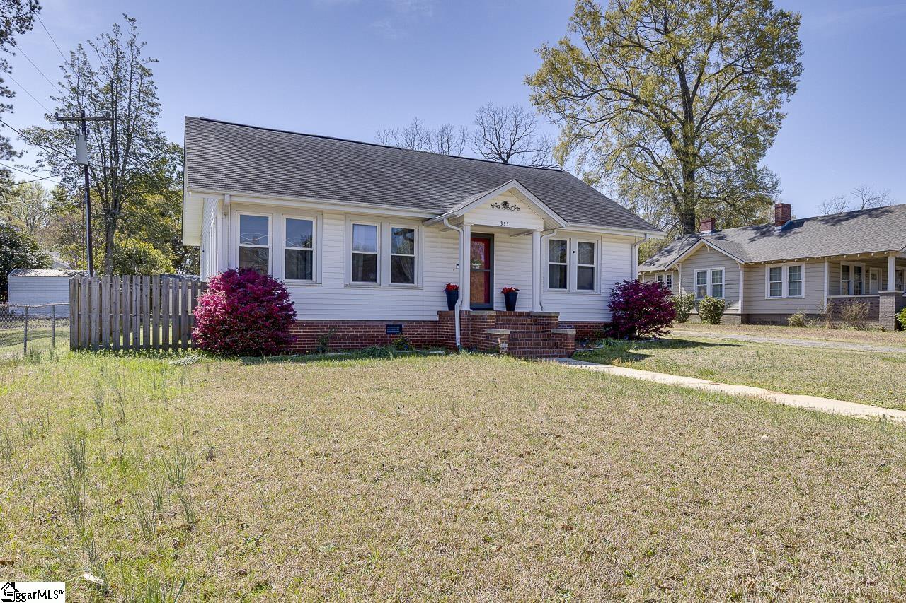 353 State Rd S-42-50 Woodruff, SC 29388 - Photo 10 of 31