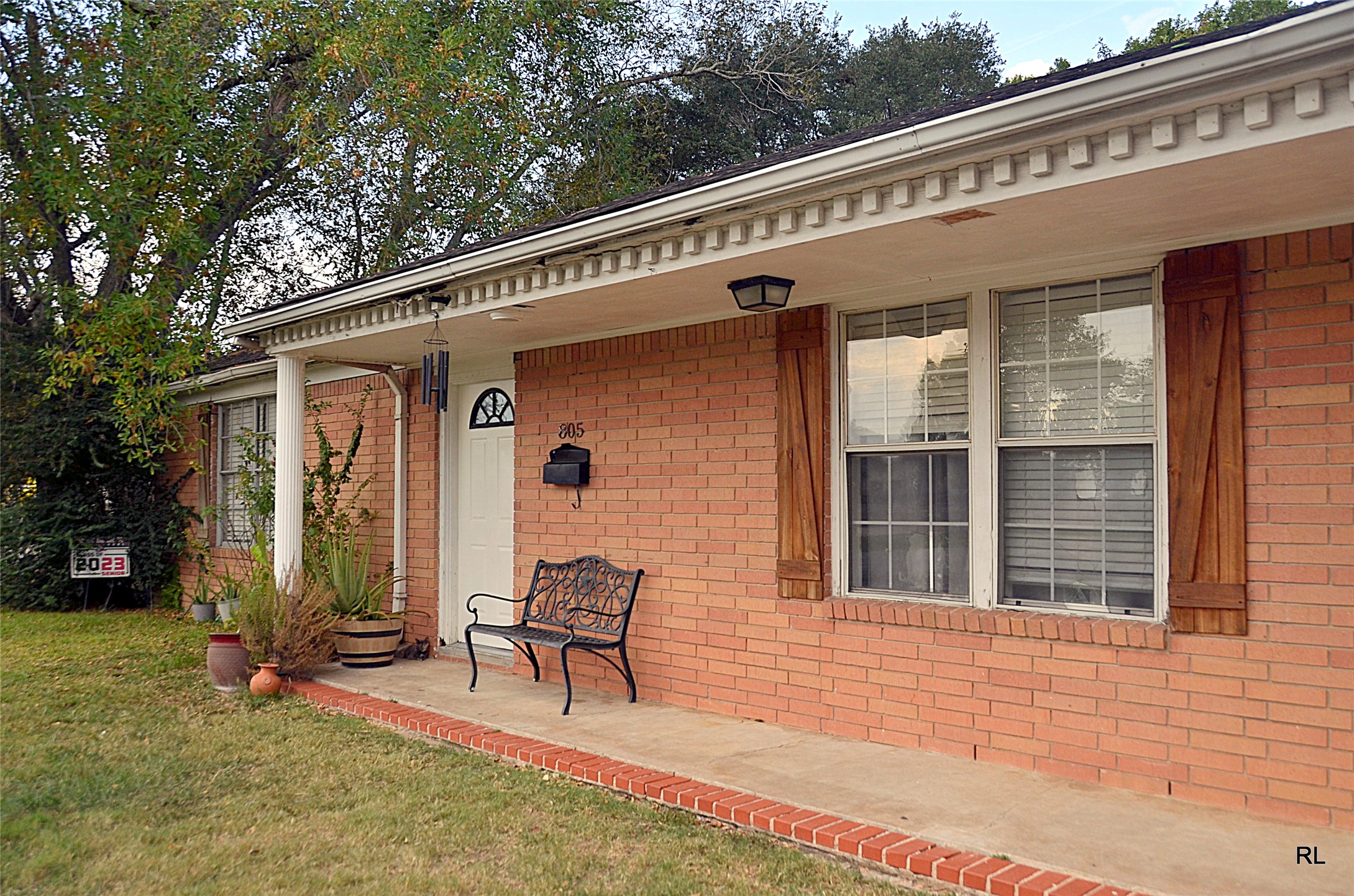 805 Avenue J Rosenberg, TX 77471 - Photo 3 of 22 a view of a two chairs in the roof deck