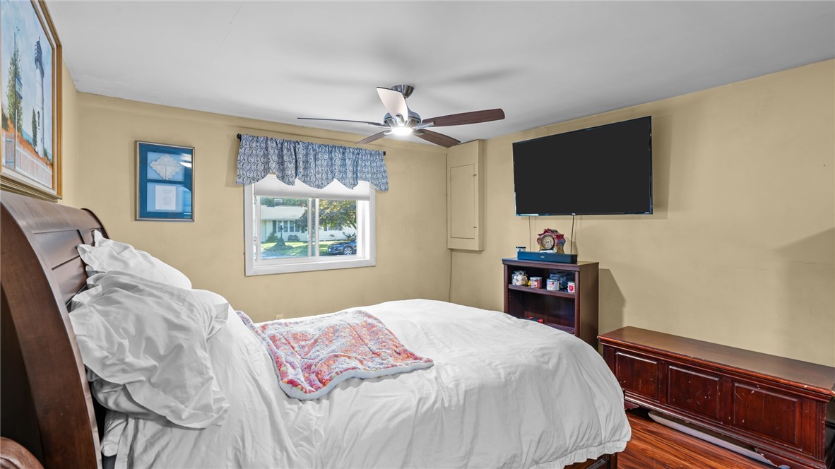 3 Shadbush Road Warwick, RI 02888 - Photo 20 of 37 Primary Bedroom
