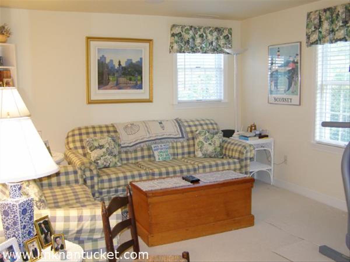 42 Dukes Road Nantucket, MA 02554 - Photo 7 of 16 FAMILY ROOM