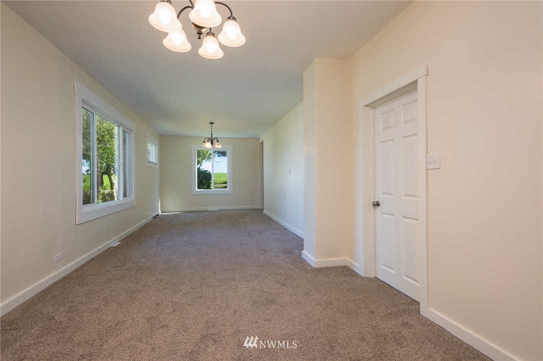 2584 Aldergrove Road Ferndale, WA 98248 - Photo 11 of 24 Gallery Image 11