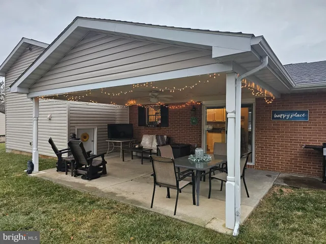 a view of outdoor space yard and patio