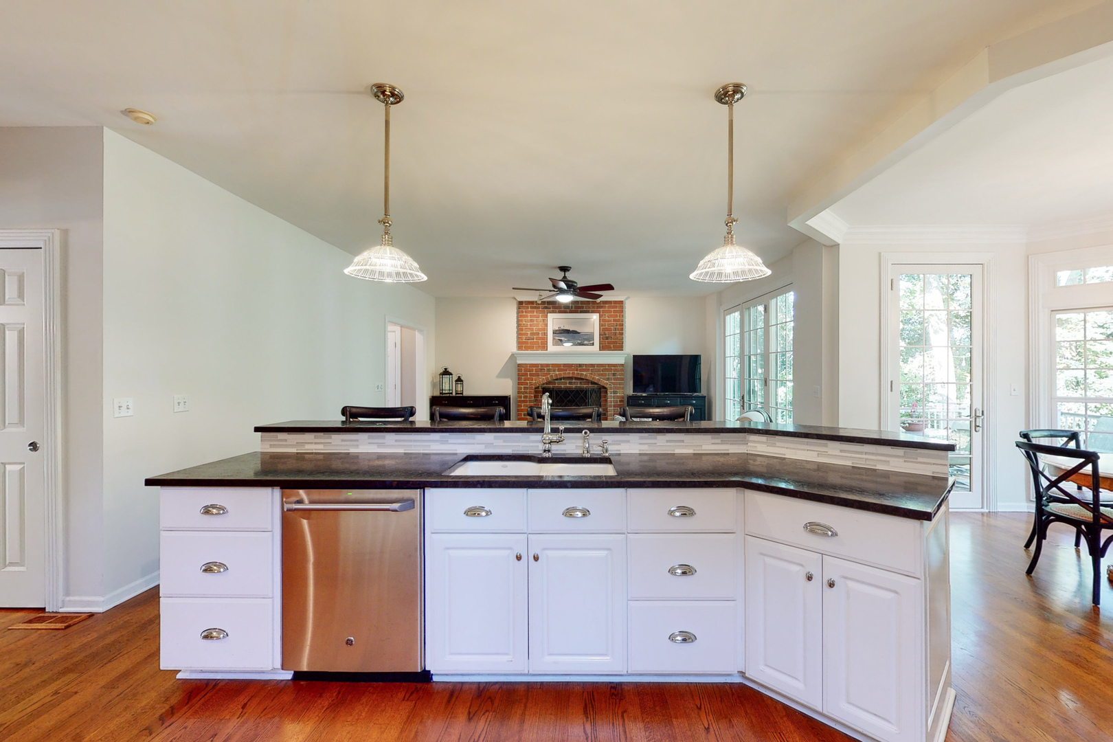 1S640 Winfield Road Wheaton, IL 60189 - Photo 19 of 57