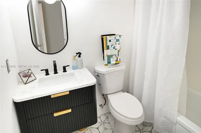 $2,500 | 2860 Northeast 14th Street Causeway, Unit 206D, Pompano Beach, FL 33062