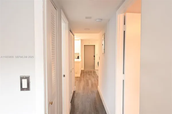 $2,500 | 2860 Northeast 14th Street Causeway, Unit 206D, Pompano Beach, FL 33062