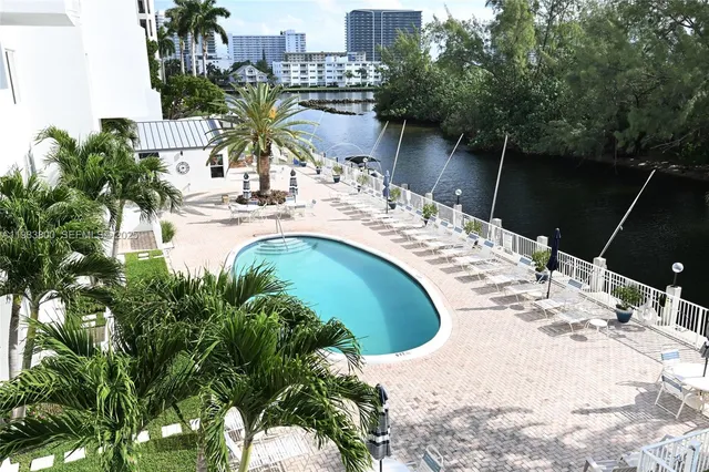 $2,500 | 2860 Northeast 14th Street Causeway, Unit 206D, Pompano Beach, FL 33062