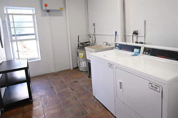 $2,500 | 2860 Northeast 14th Street Causeway, Unit 206D, Pompano Beach, FL 33062